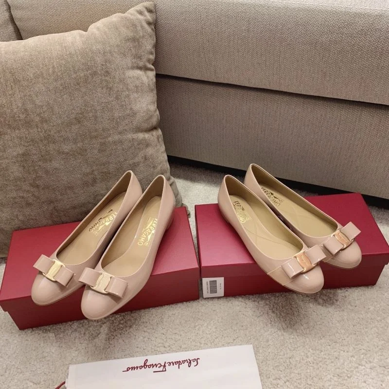 Seasonal Ferragamo Shoes 12510