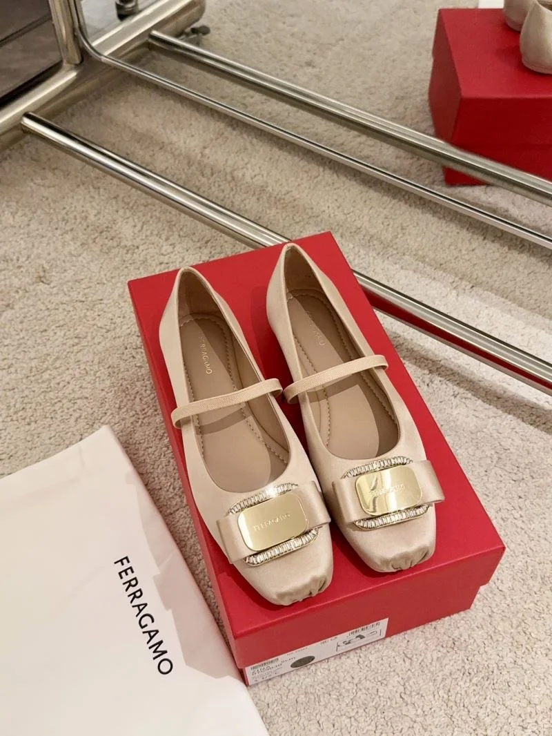 Supportive Ferragamo Shoes 12480