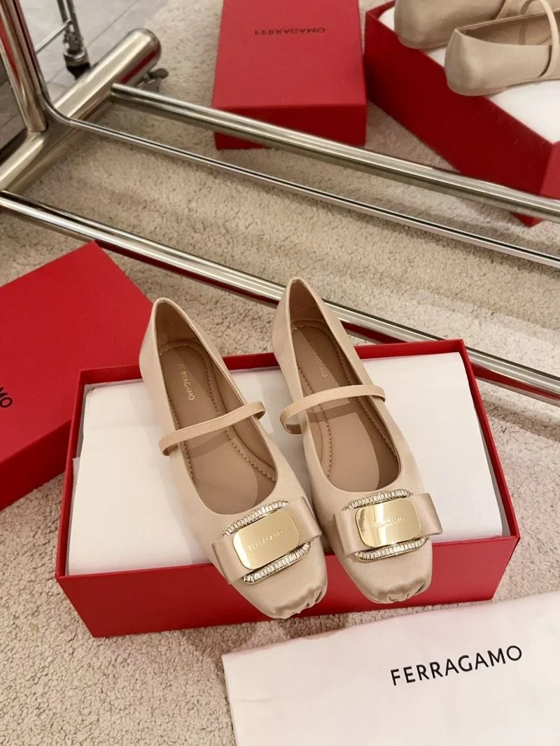 Supportive Ferragamo Shoes 12480