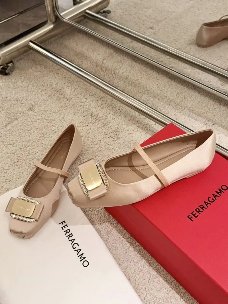 Supportive Ferragamo Shoes 12480
