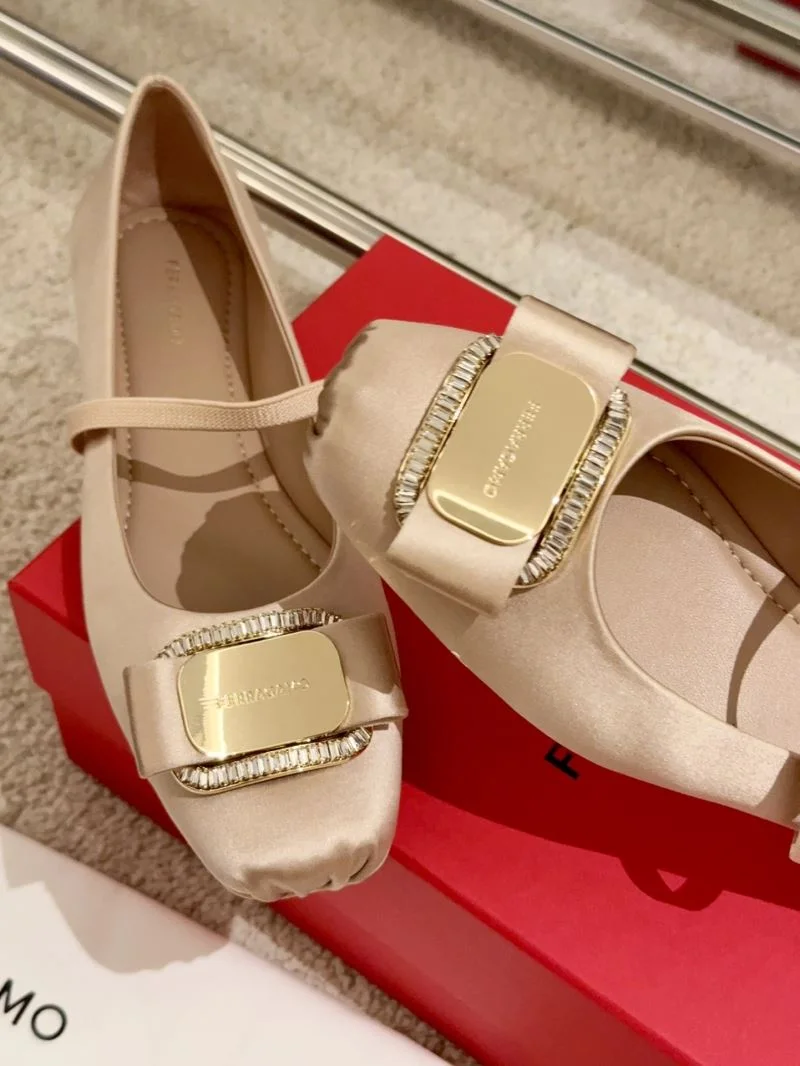 Supportive Ferragamo Shoes 12480