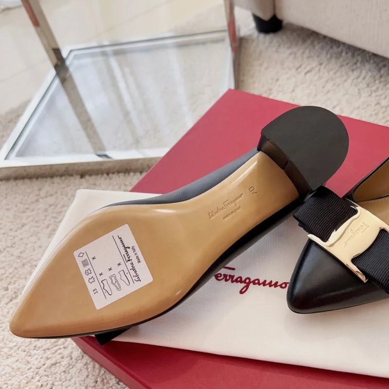 Unisex Ferragamo Shoes 12511