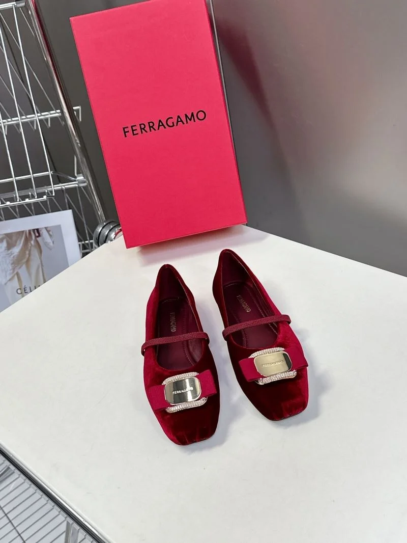 Ferragamo Shoes Durable 10112