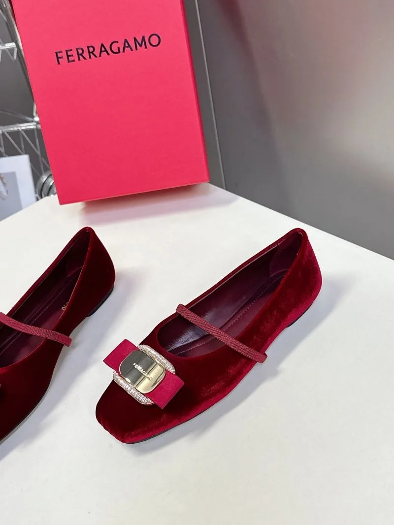 Ferragamo Shoes Durable 10112