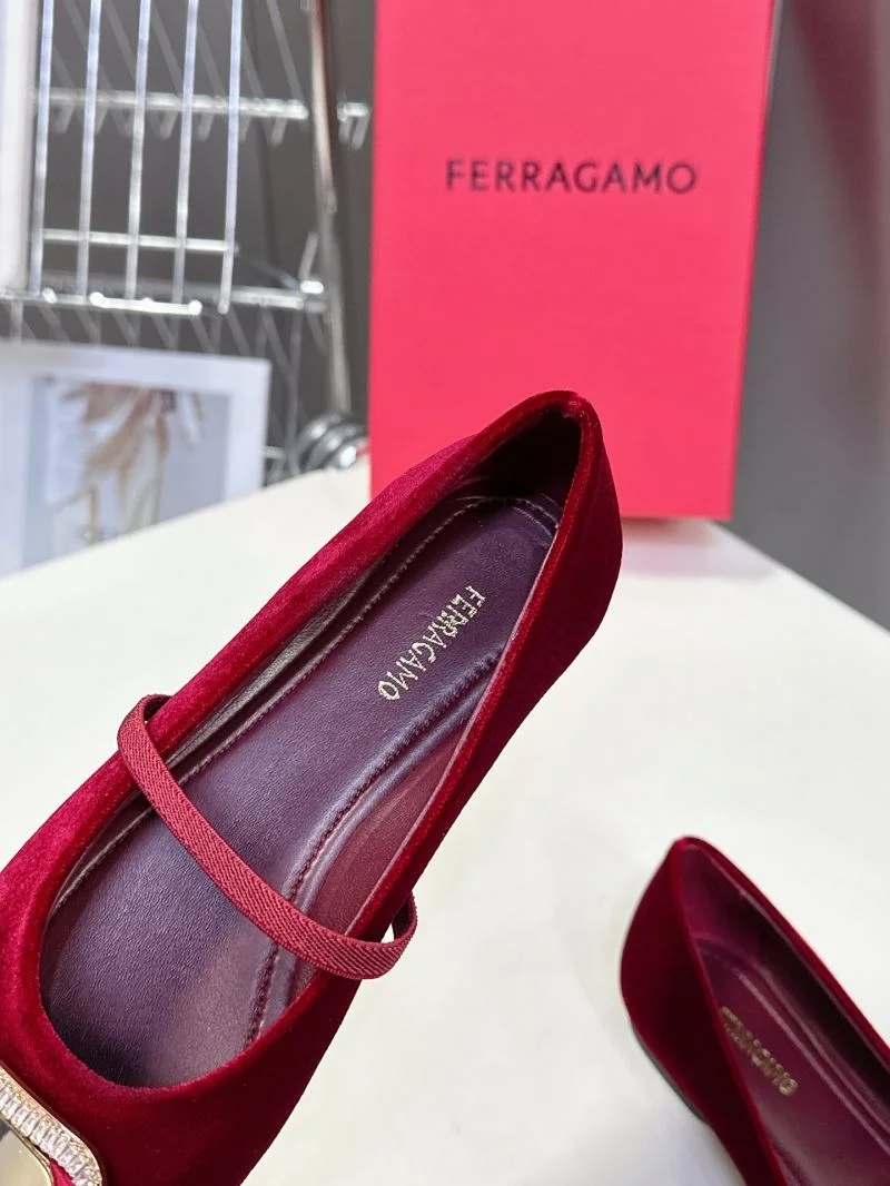 Ferragamo Shoes Durable 10112