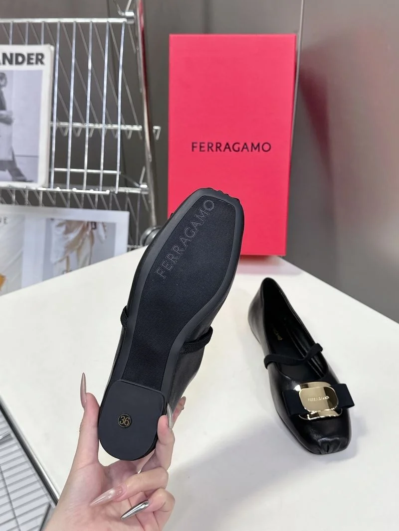 UrbanStyle Ferragamo Shoes 10111