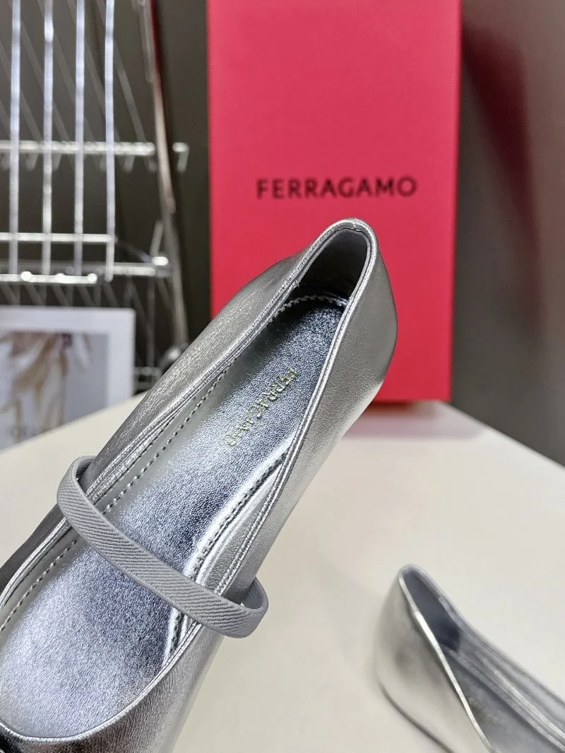 Ferragamo Shoes Durable 10123