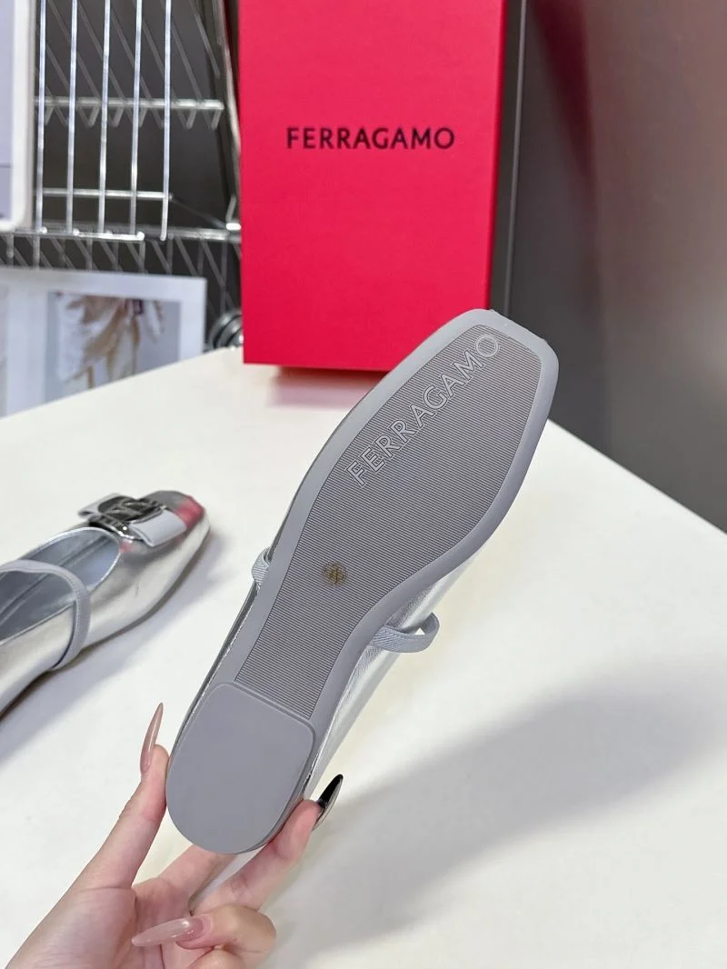 Ferragamo Shoes Durable 10123