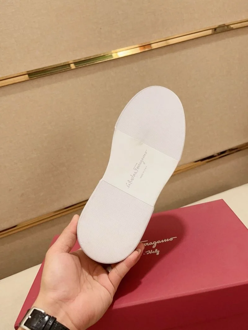 Ferragamo Shoes Sleek 14359
