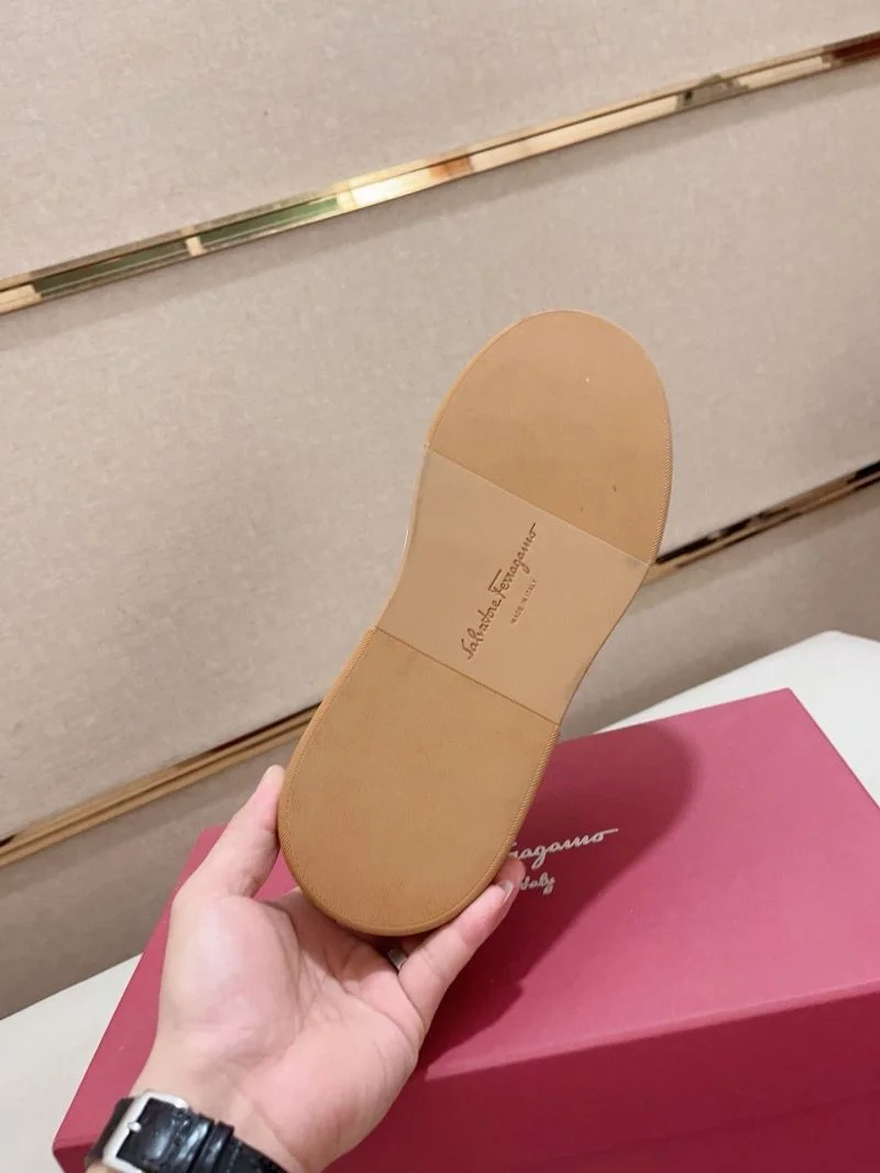 Ferragamo Shoes Unique 14360