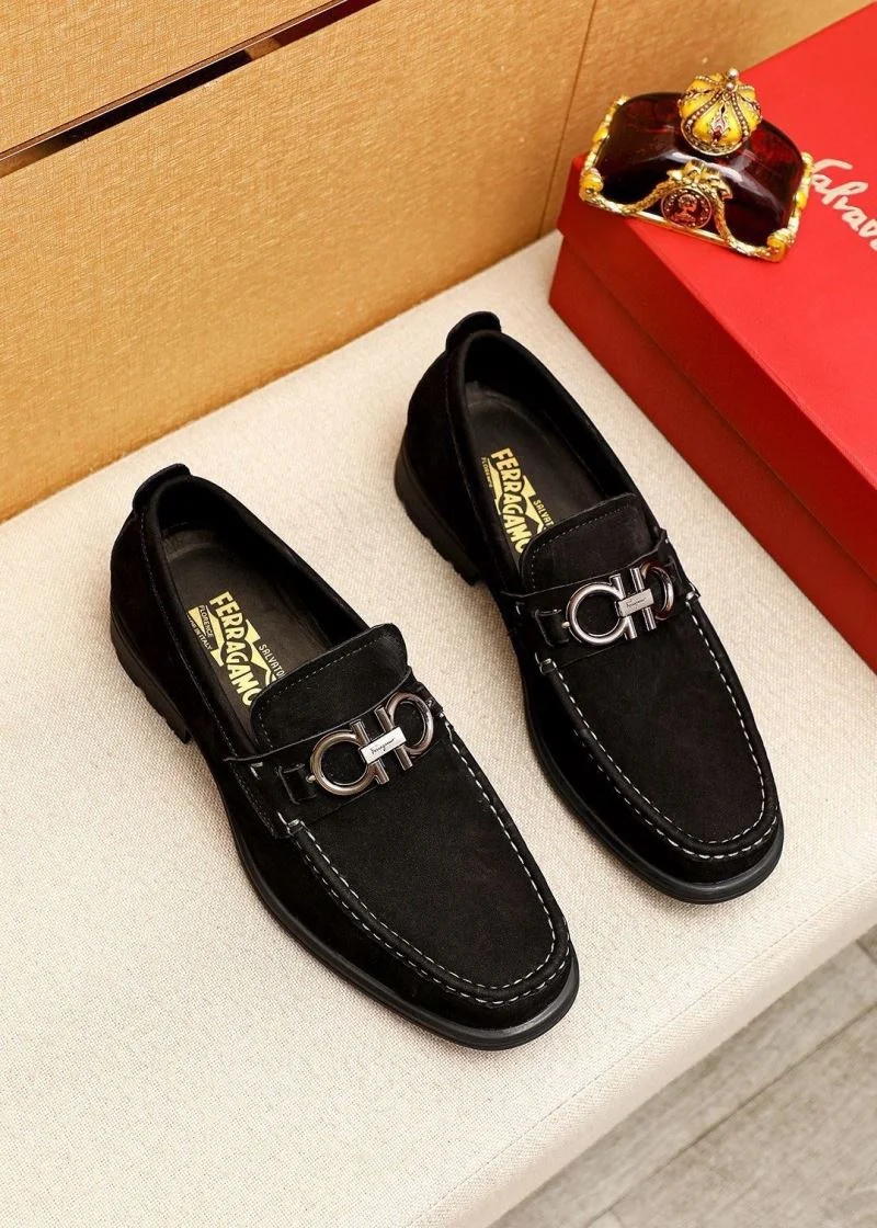 UrbanChic Ferragamo Shoes 14211