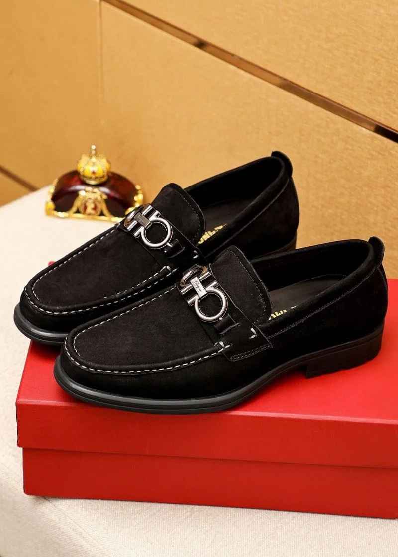 UrbanChic Ferragamo Shoes 14211