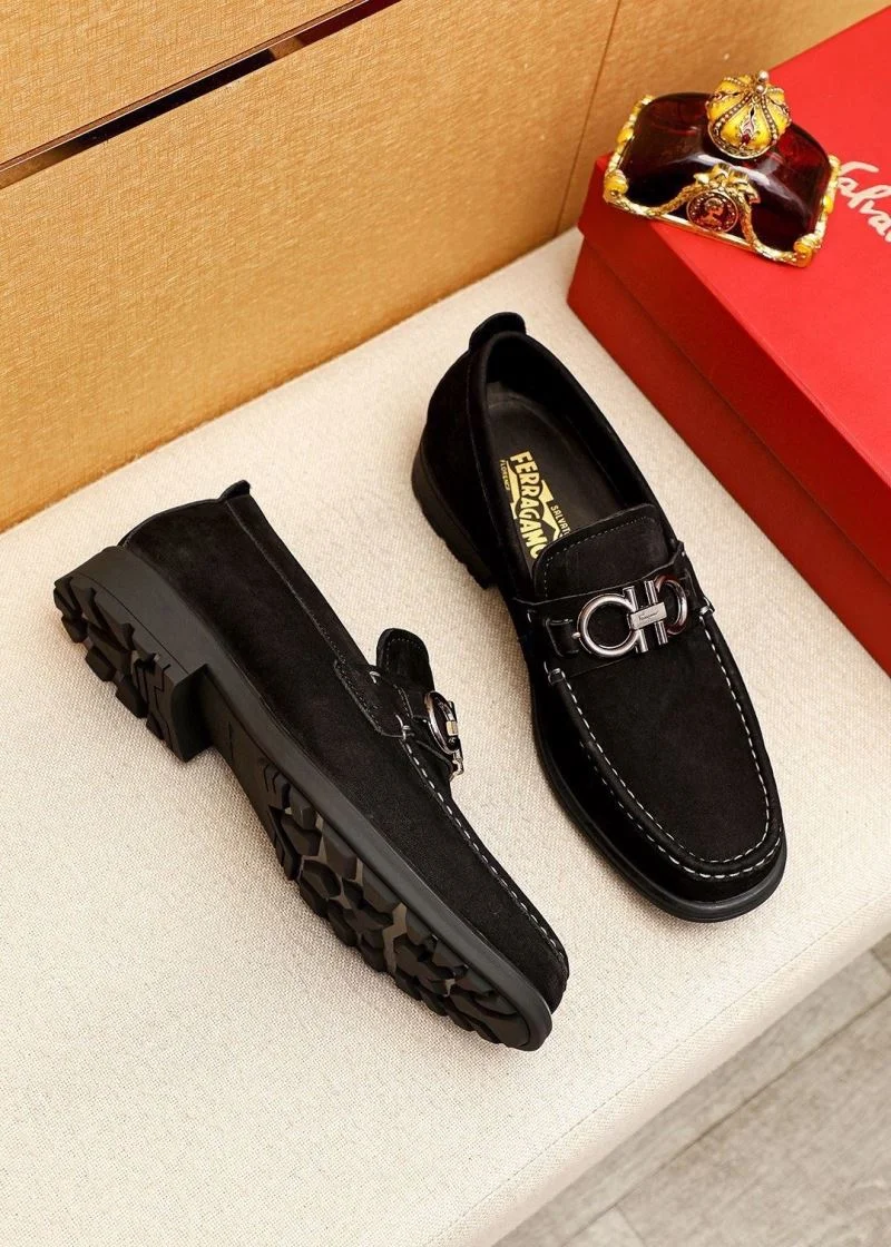UrbanChic Ferragamo Shoes 14211