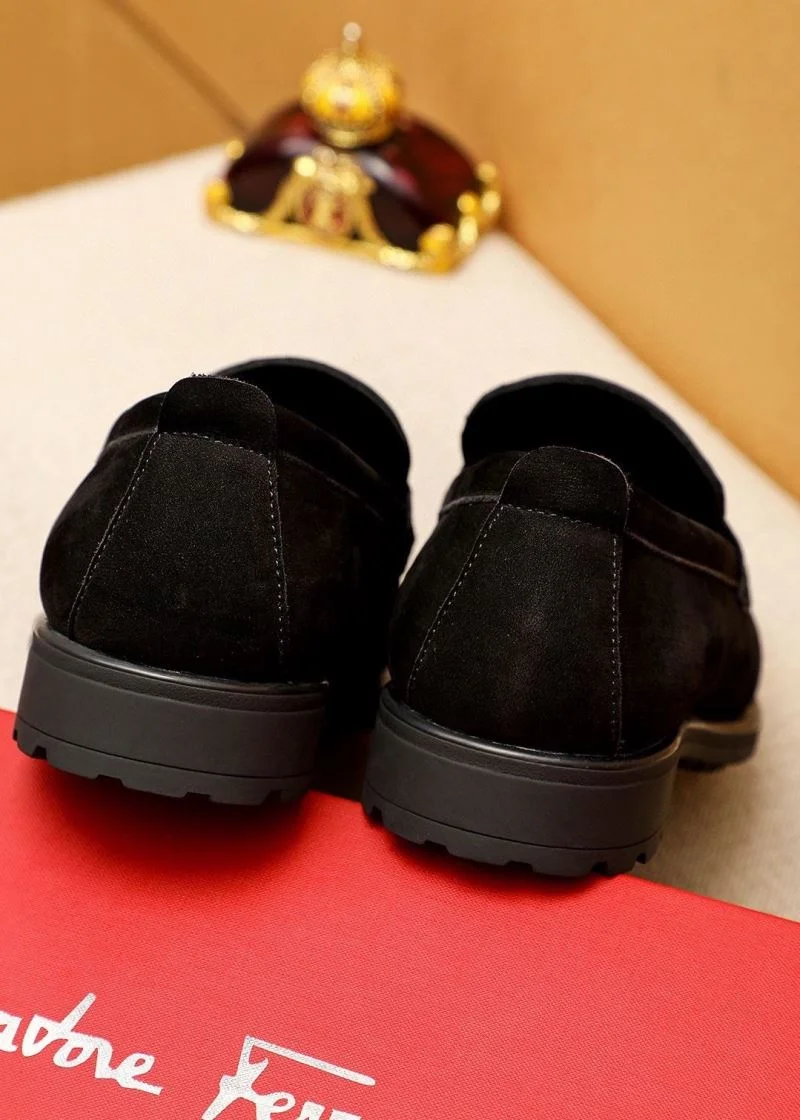 UrbanChic Ferragamo Shoes 14211