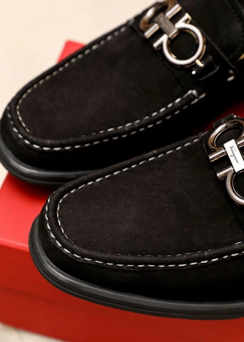 UrbanChic Ferragamo Shoes 14211