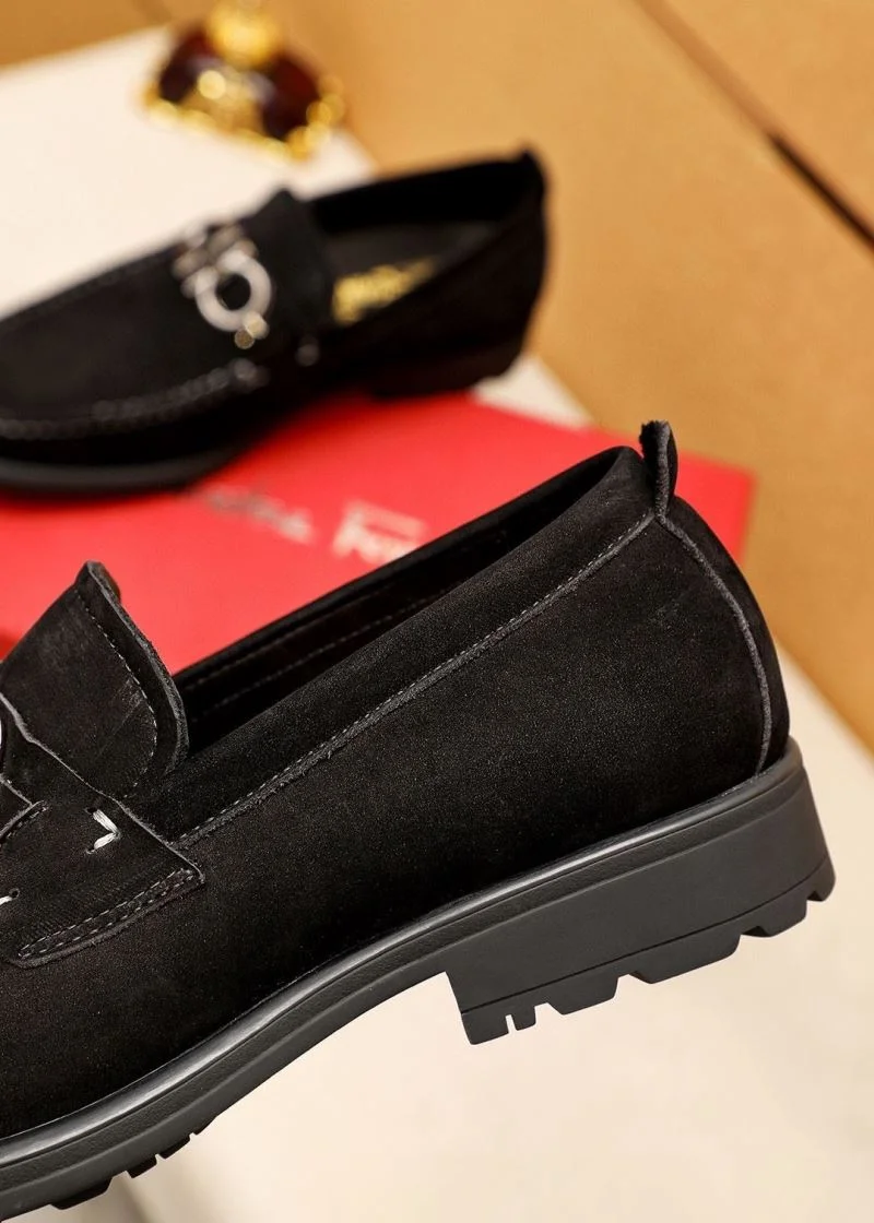 UrbanChic Ferragamo Shoes 14211