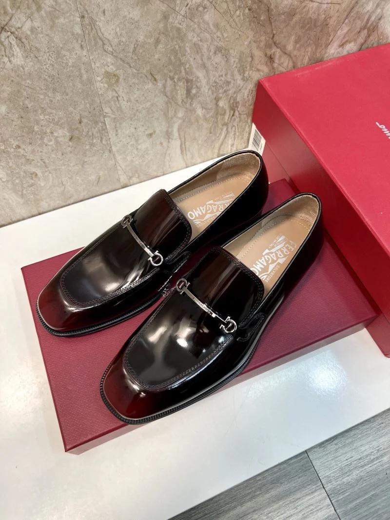 Sporty Ferragamo Shoes 14150