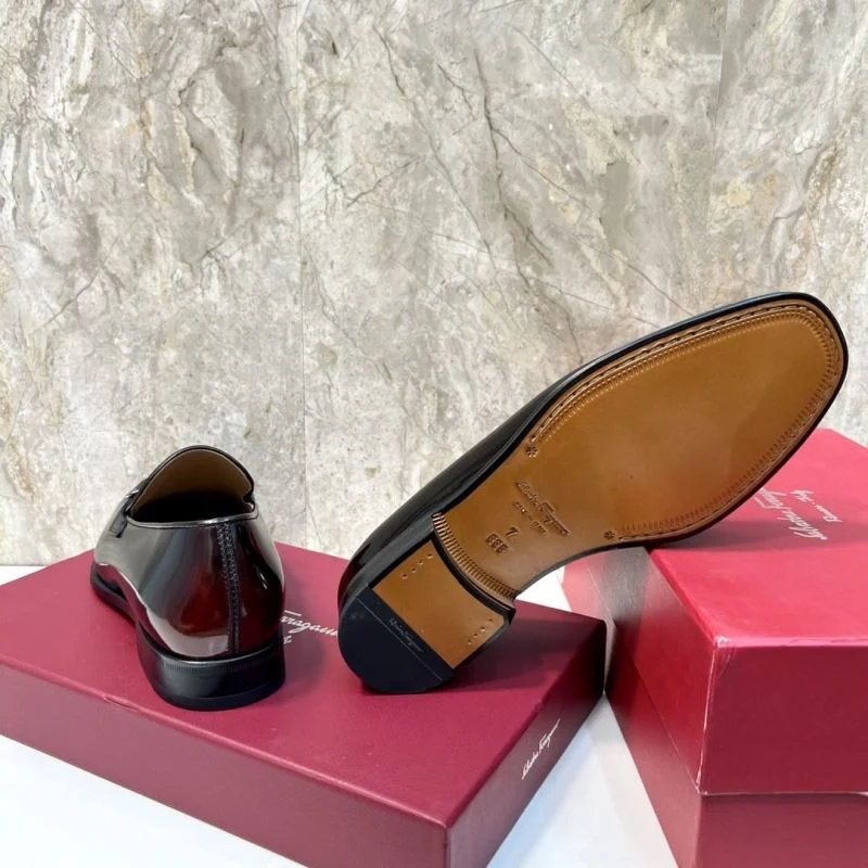 Sporty Ferragamo Shoes 14150