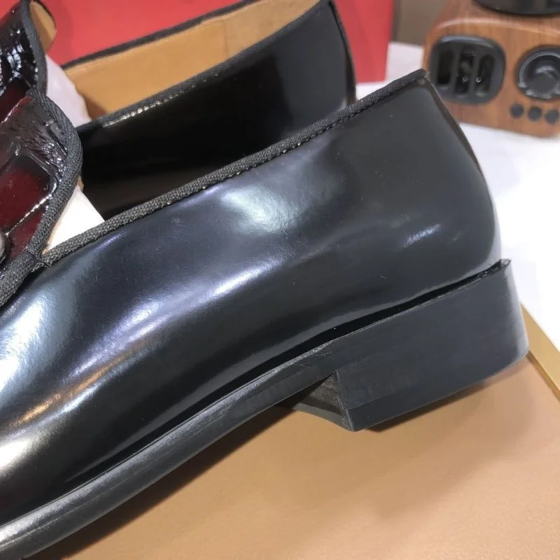 MoistureWicking Ferragamo Shoes 14171