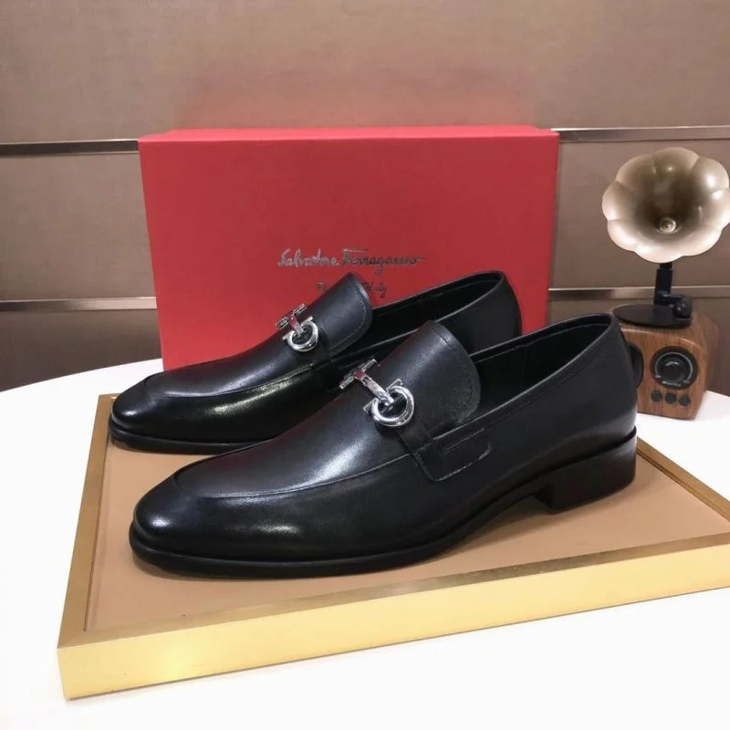 UrbanChic Ferragamo Shoes 14086