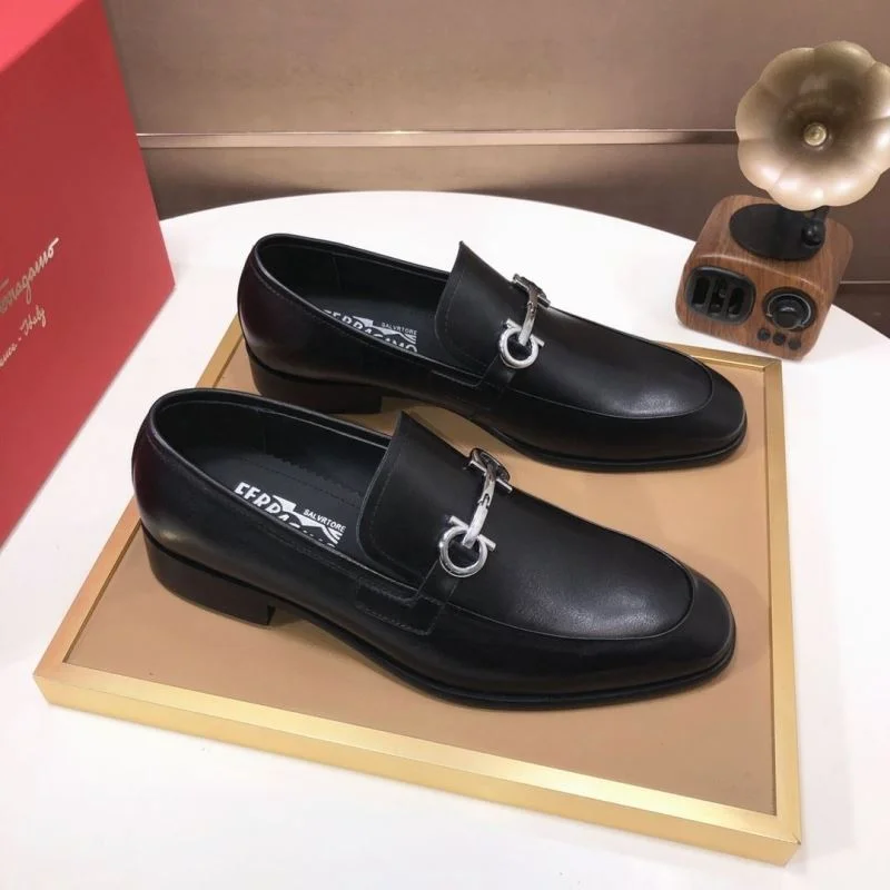 UrbanChic Ferragamo Shoes 14086