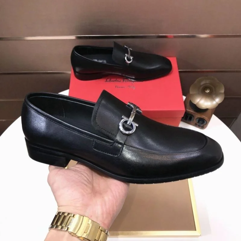 UrbanChic Ferragamo Shoes 14086