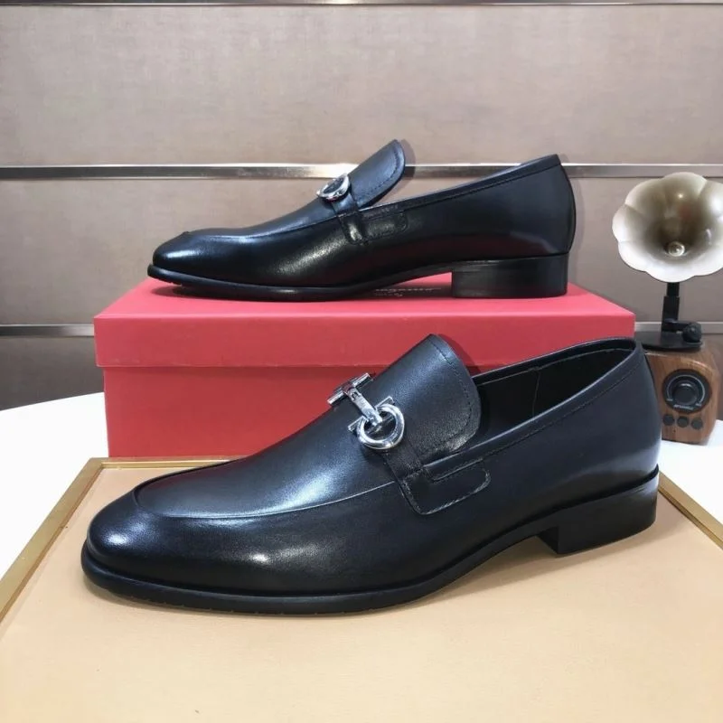 UrbanChic Ferragamo Shoes 14086