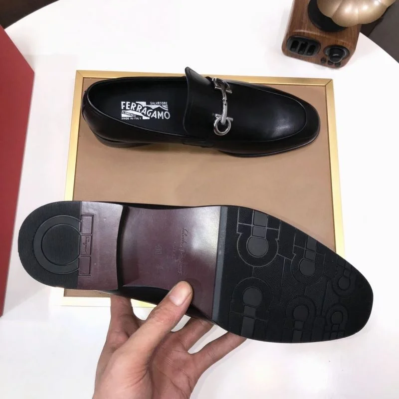 UrbanChic Ferragamo Shoes 14086