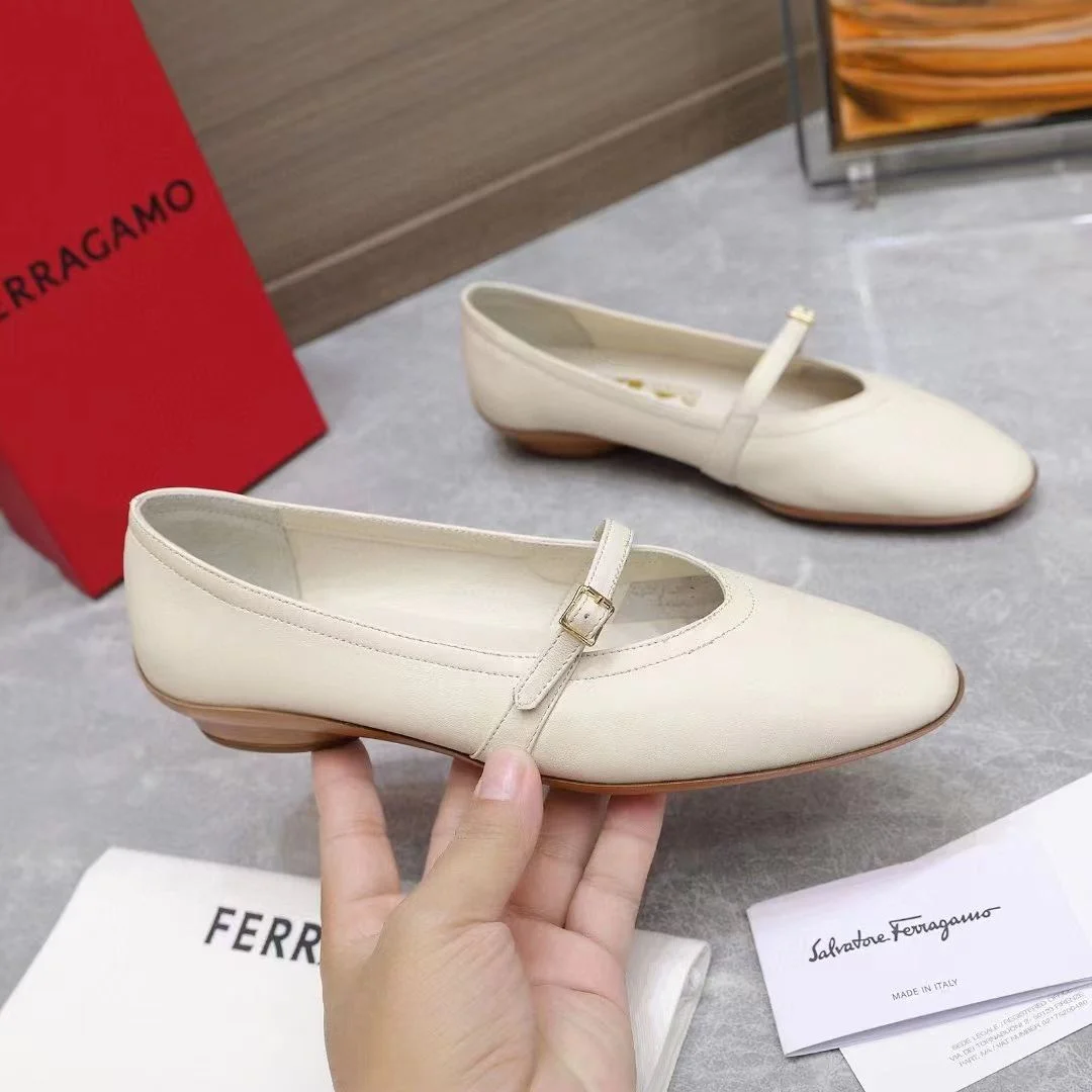 Ferragamo Shoes Classic 6524