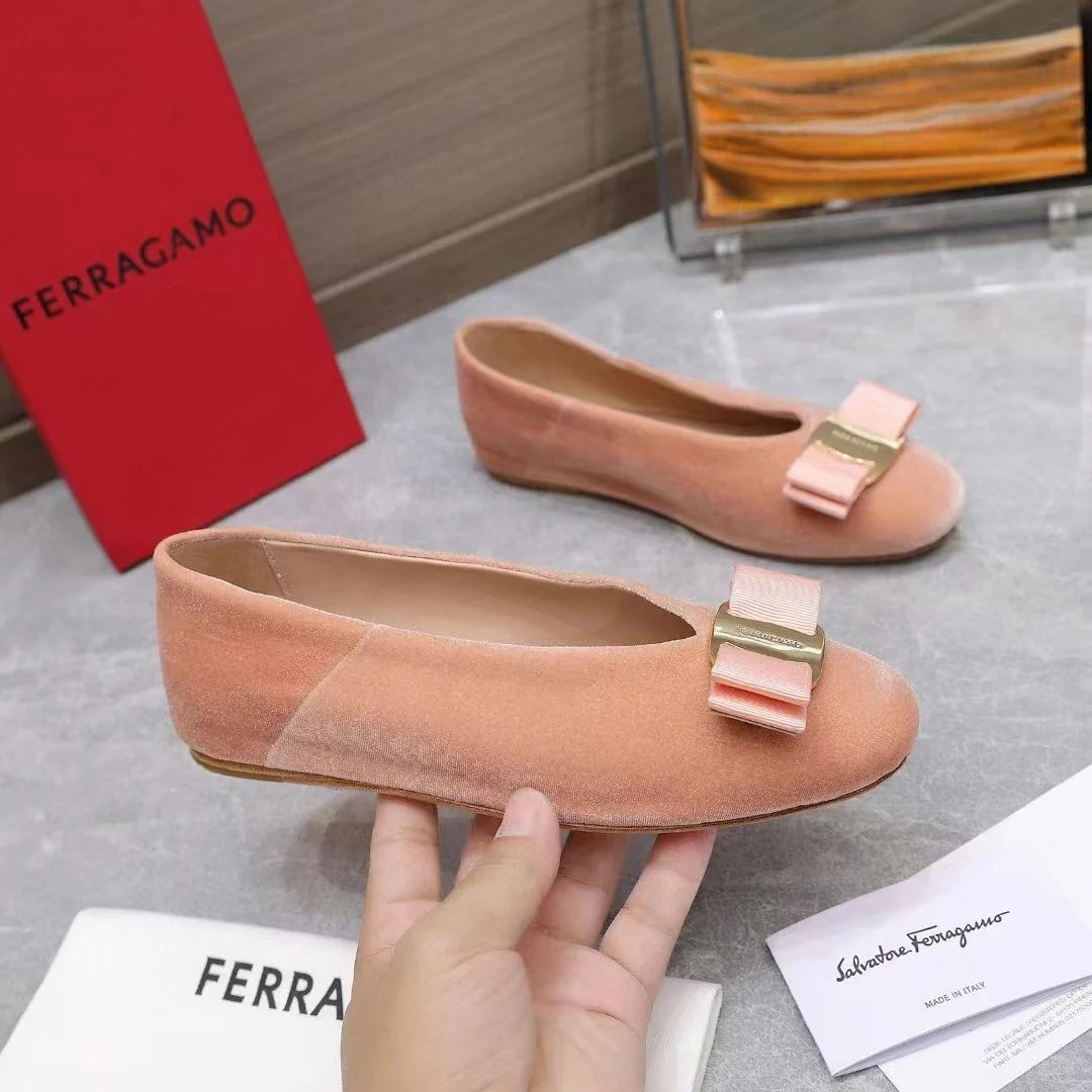 Fashionable Ferragamo Shoes 6499
