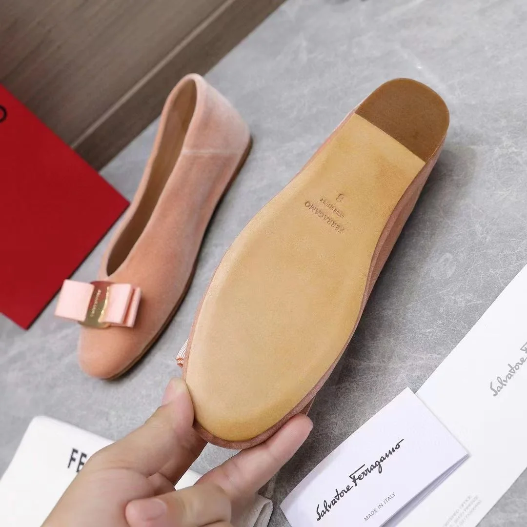 Fashionable Ferragamo Shoes 6499