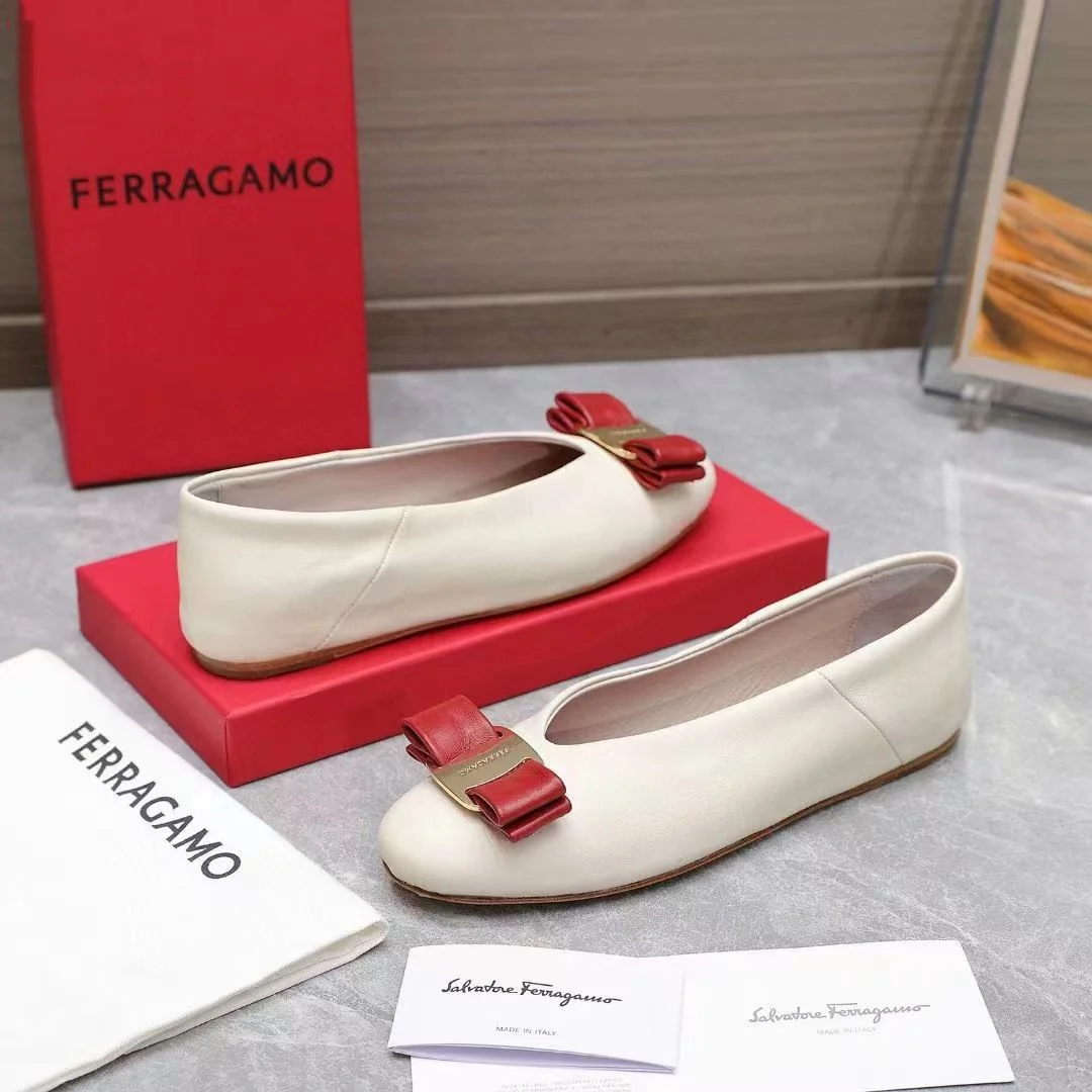 Stylish Ferragamo Shoes 6543