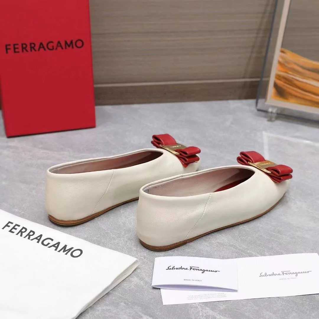 Stylish Ferragamo Shoes 6543