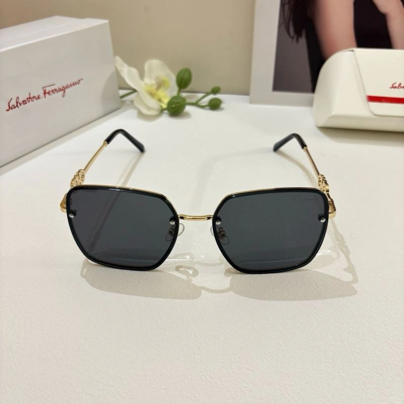 Durable Ferragamo Sunglasses 279330