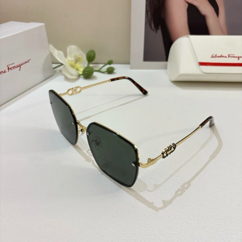Ferragamo Sunglasses Comfortable 279329