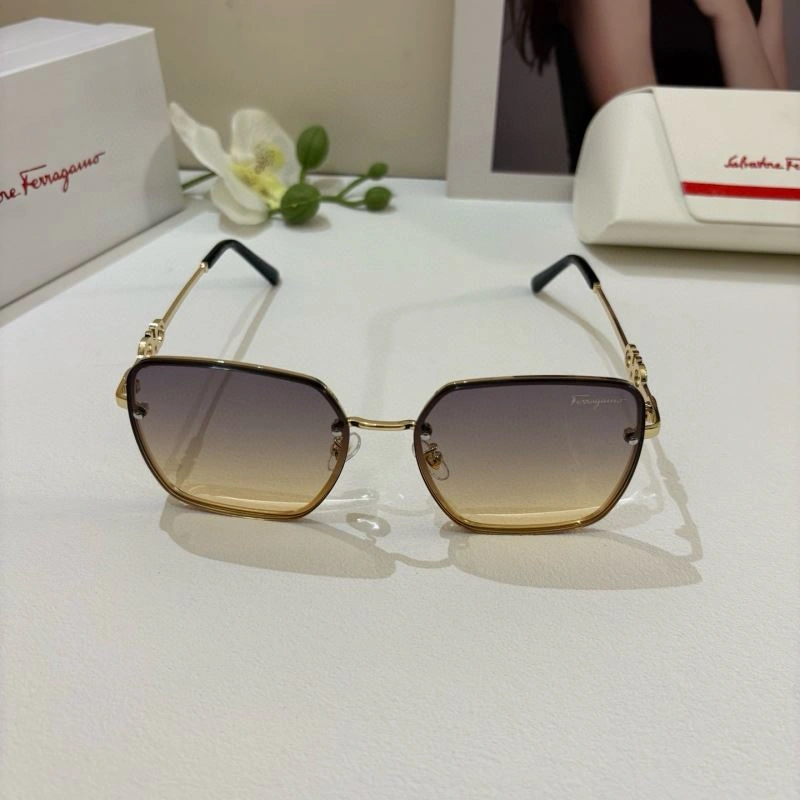 TravelReady Ferragamo Sunglasses 279332