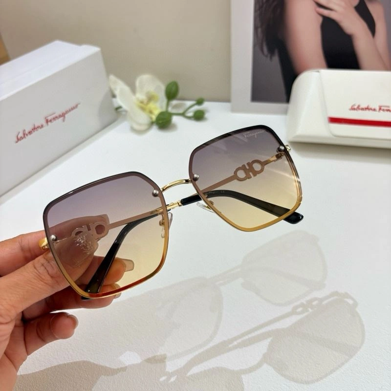 TravelReady Ferragamo Sunglasses 279332