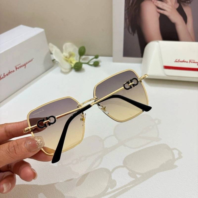 TravelReady Ferragamo Sunglasses 279332