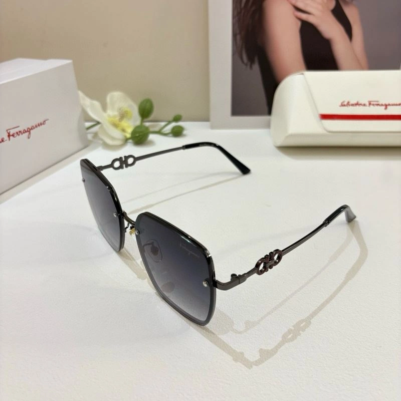 Ferragamo Sunglasses BestValue 279328