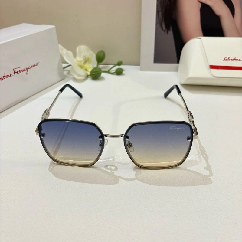 Comfortable Ferragamo Sunglasses 279327