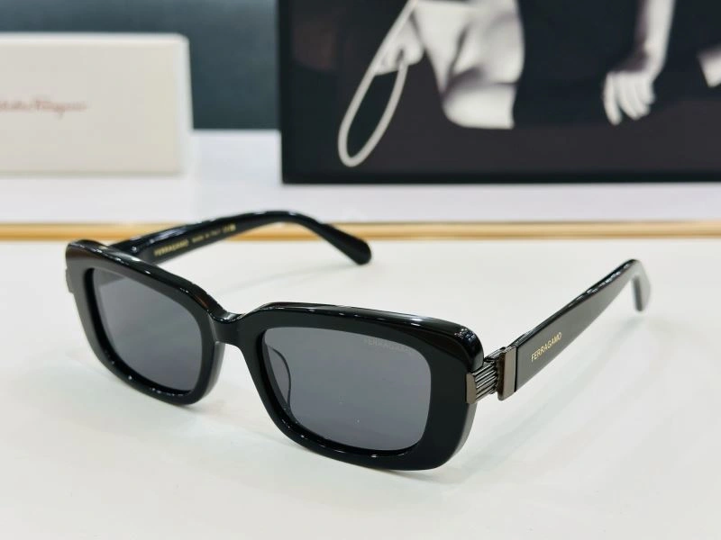 Ferragamo Sunglasses Chic 279343