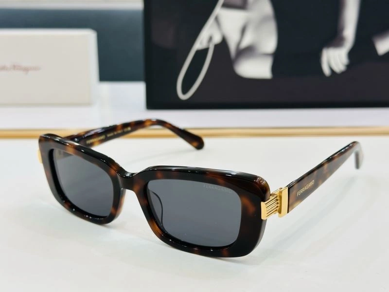 Ferragamo Sunglasses Chic 279343