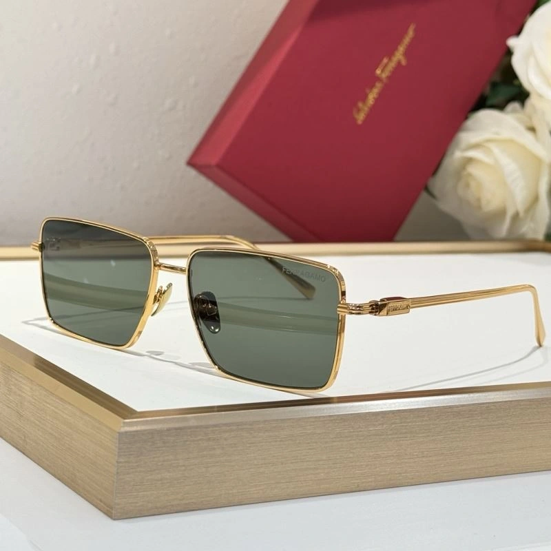 Stylish Ferragamo Sunglasses 279344