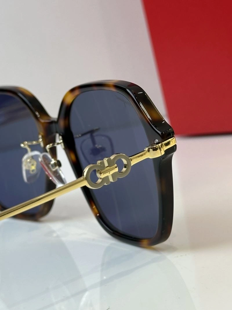 Soft Ferragamo Sunglasses 279331