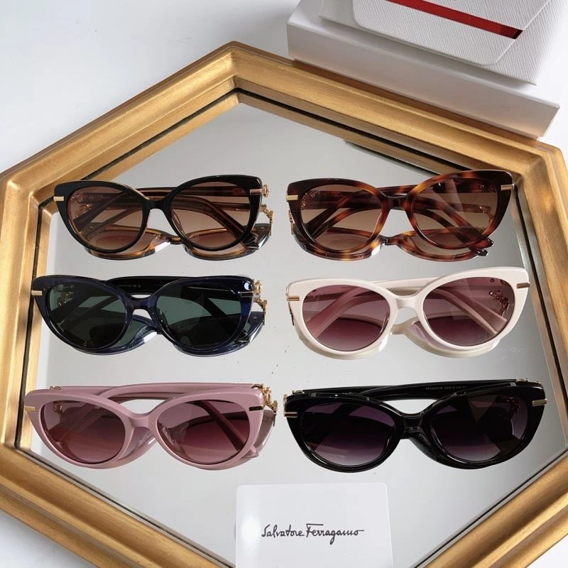 ComfortFit Ferragamo Sunglasses 279335