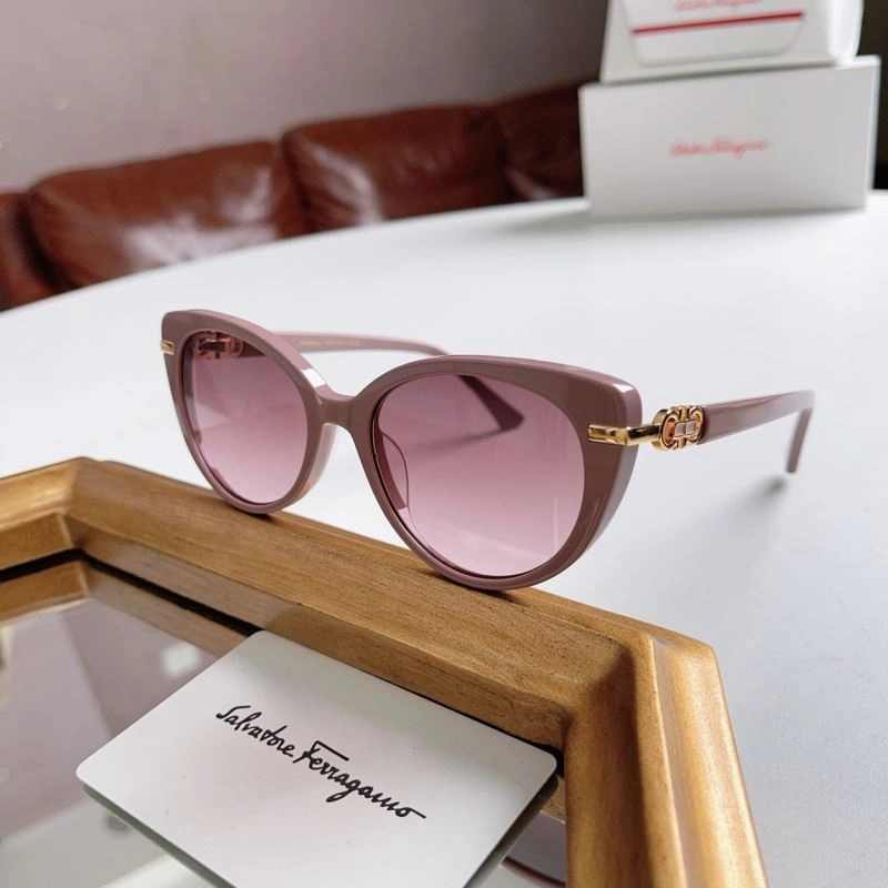 ComfortFit Ferragamo Sunglasses 279335