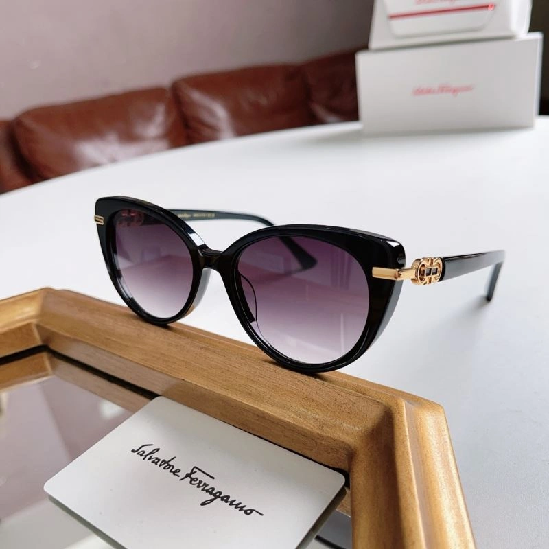 ComfortFit Ferragamo Sunglasses 279335