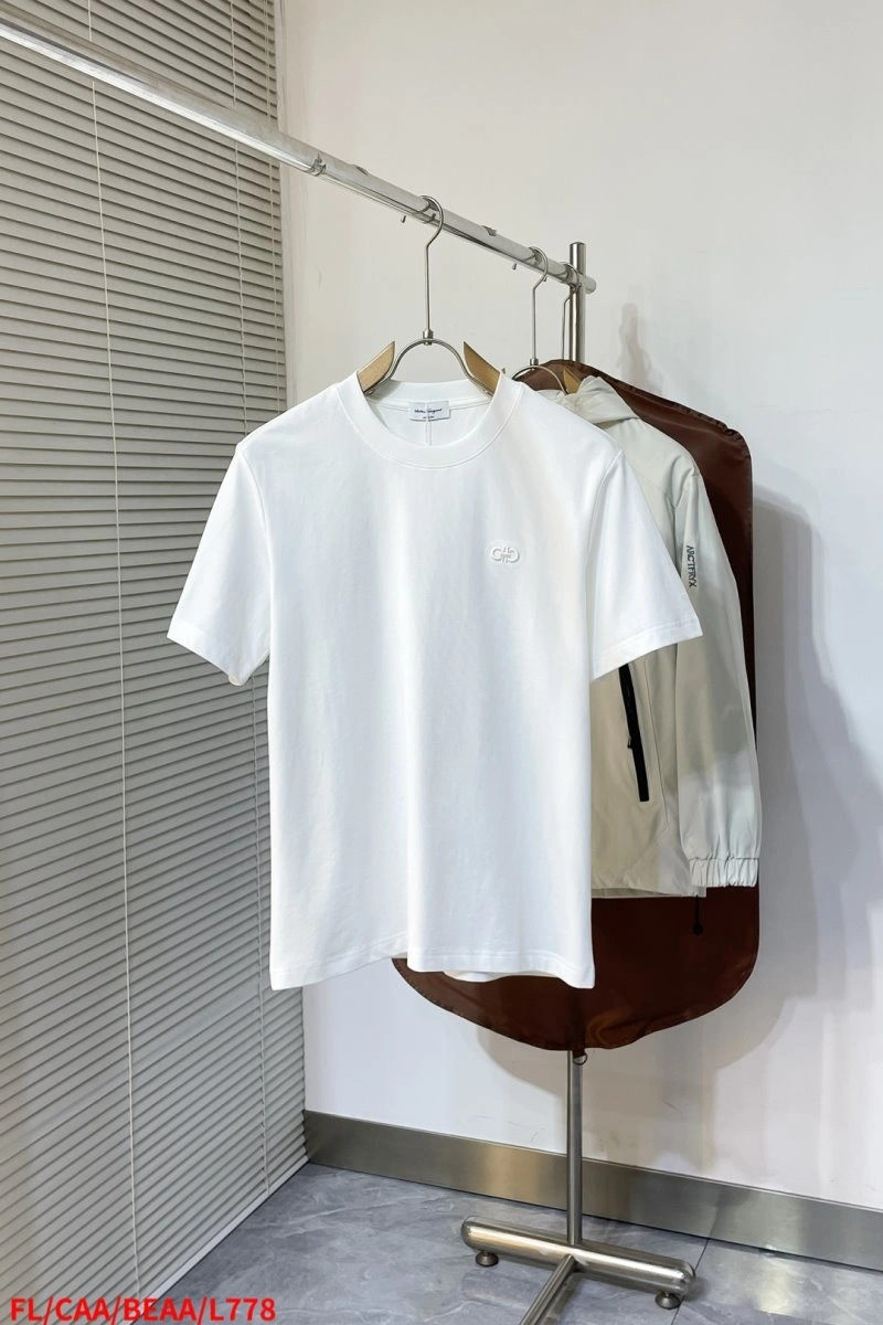 Stretchable Ferragamo T-Shirts 152340