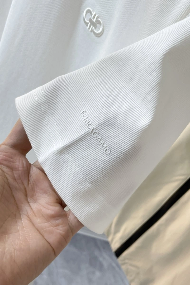 Stretchable Ferragamo T-Shirts 152340