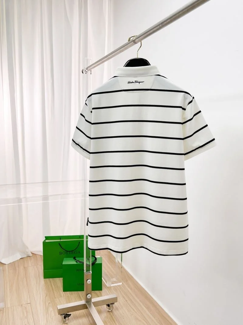 Effortless Ferragamo T-Shirts 162858